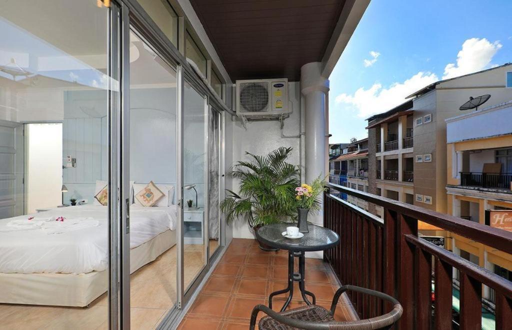 Arya Boutiqueroom Patong Extérieur photo